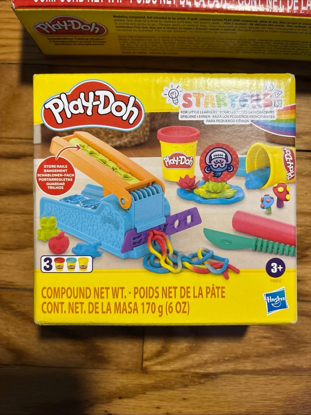 Play-Doh Bundle Stamp 'n Shape Toolkit: Stamps, Cutters 10 Colors + 2 Extras NEW